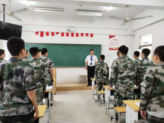 全力以赴，备战月考——网上10菠菜大娱乐平台基础教育部召开考前动员大会