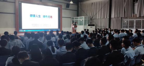 别让“我以为”变成“我后悔”，网上10菠菜大娱乐平台开展法制宣传课