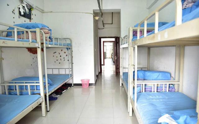 菠菜网最稳定正规平台狠抓内务管理，培养学生自理能力