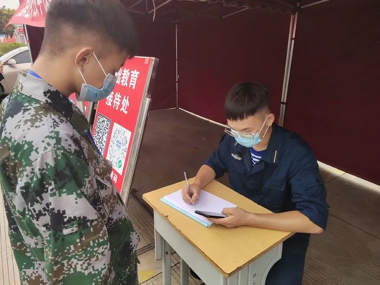 菠菜网最稳定正规平台举办2021年秋季开学疫情防控应急处置工作实战演练